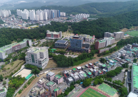 도심 속에서 피어난 예술치유…수성대 학생작품 한자리에